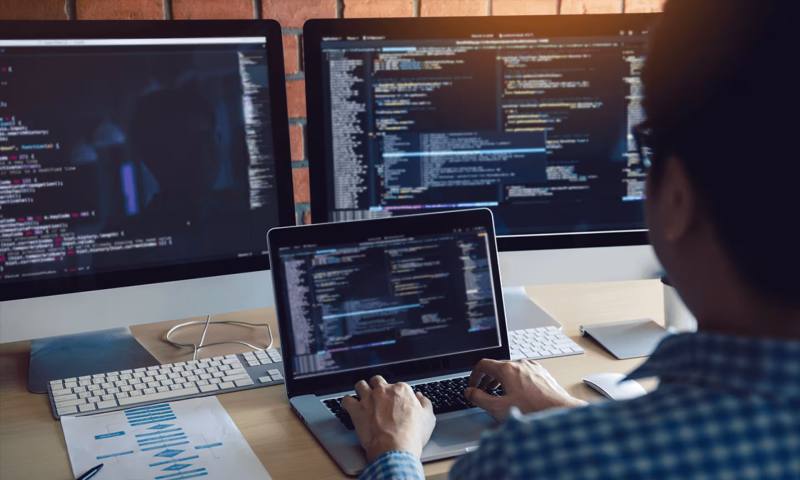 数据科学选型：R与Python如何赋能德昌县网站建设？